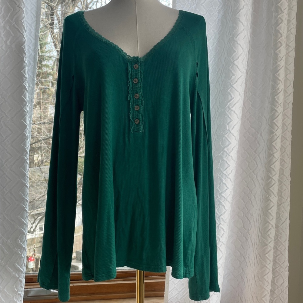 POL GREEN Flare Long Sleeve Women's Top Henley Small